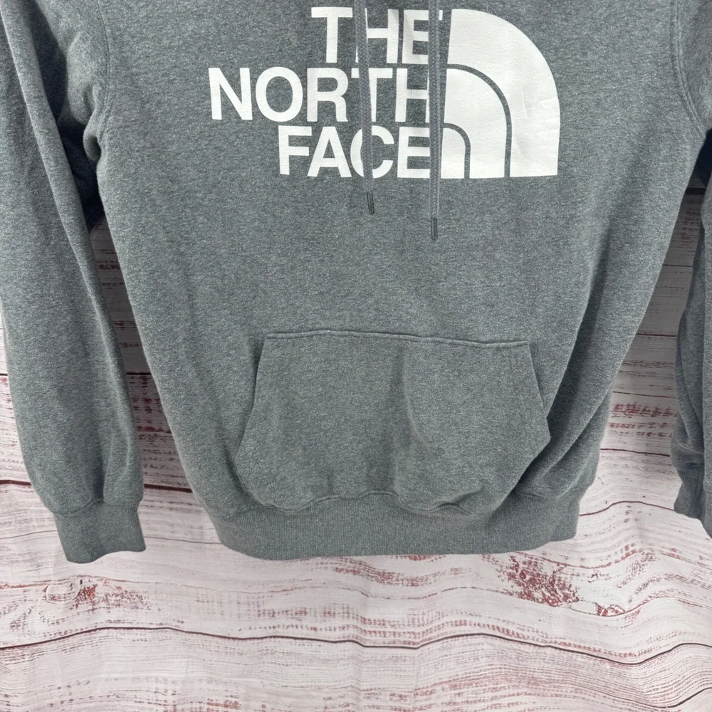 The North Face Pullover Hoodie‎ Mens Medium Half Dome Grey Sweater Casual